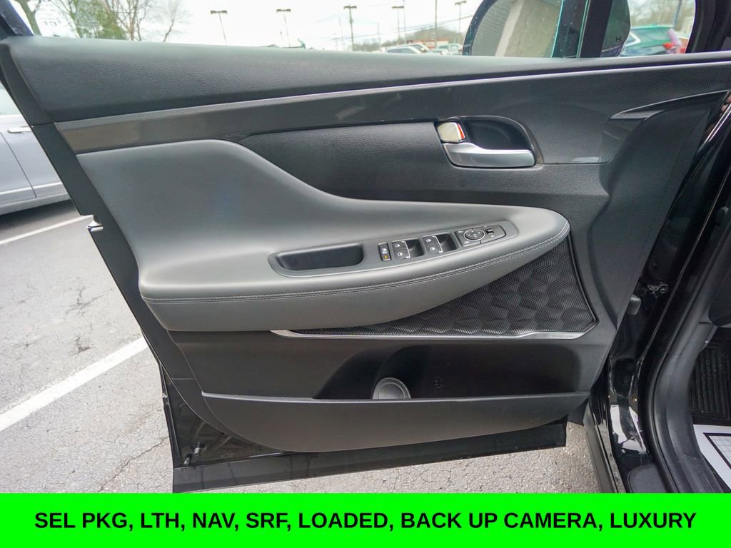 Used 2023 Hyundai Santa Fe SEL w/ Premium Package image 16