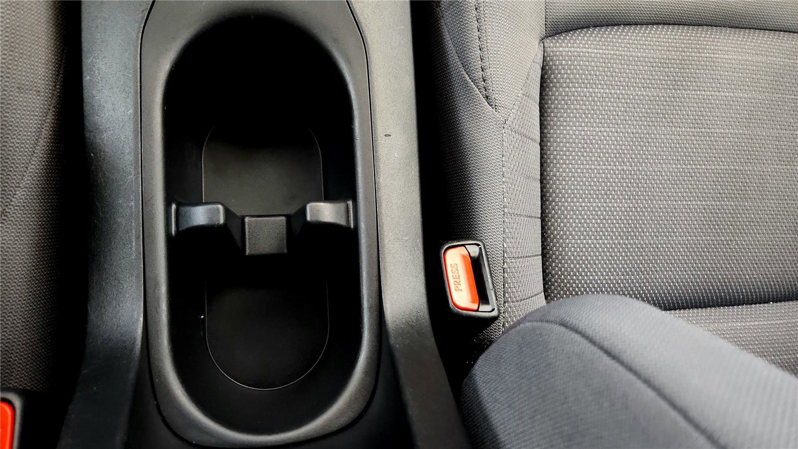 Certified 2024 Toyota Corolla Cross SE w/ Moonroof Package image 34