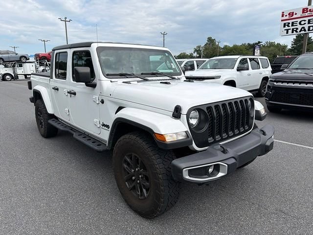 Used 2023 Jeep Gladiator Sport AWD/4WD image 10