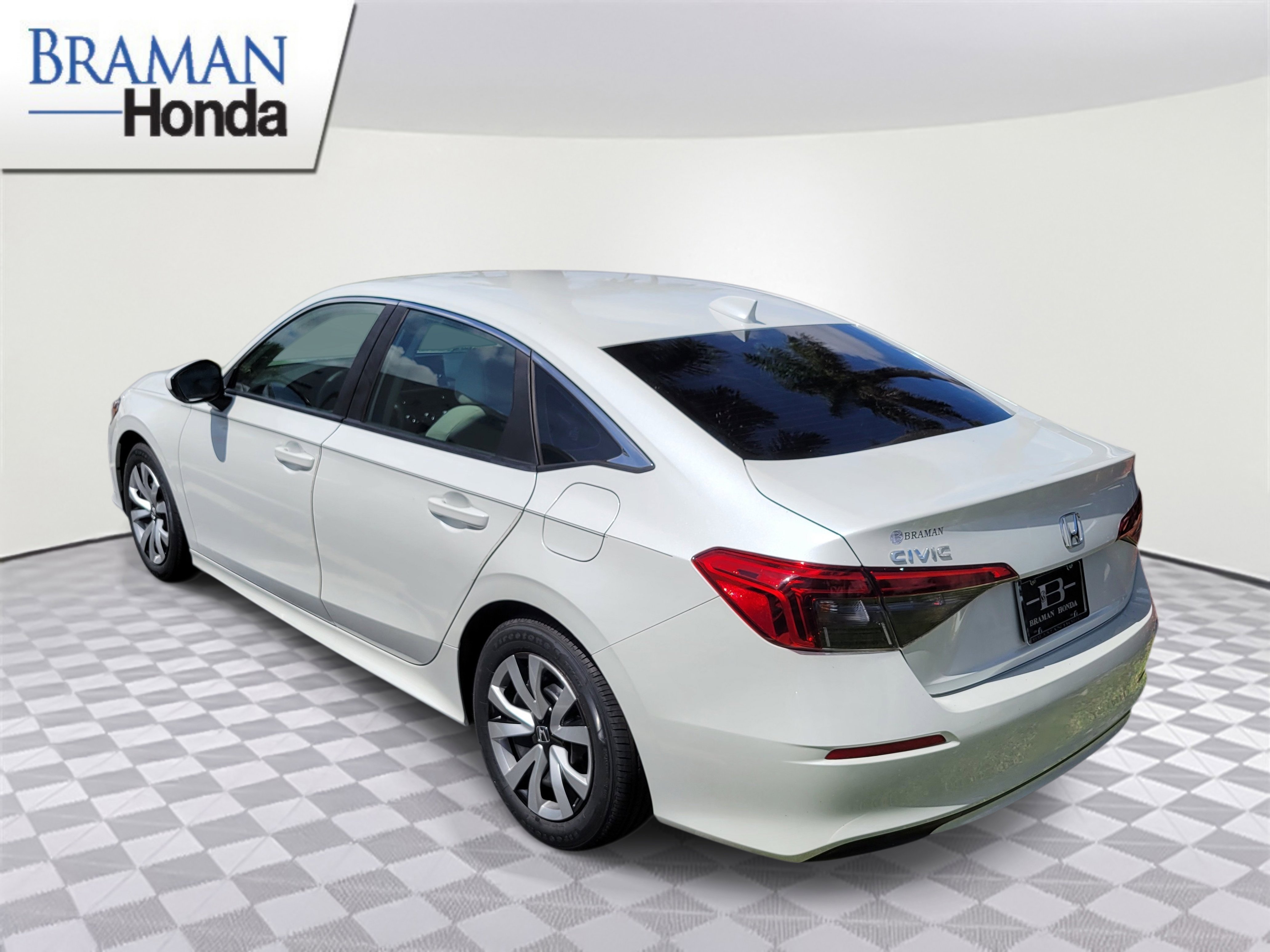 Certified 2024 Honda Civic LX image 4