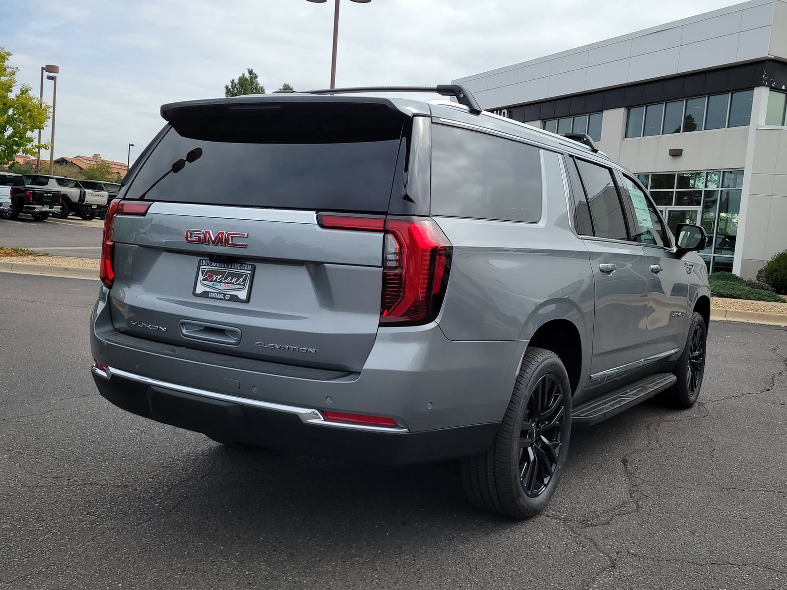 New 2026 GMC Yukon XL Elevation w/ Elevation Premium Package AWD/4WD image 3