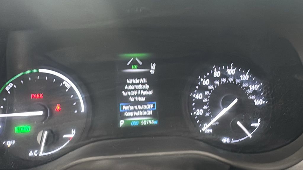 Used 2024 Toyota Sienna XLE image 23