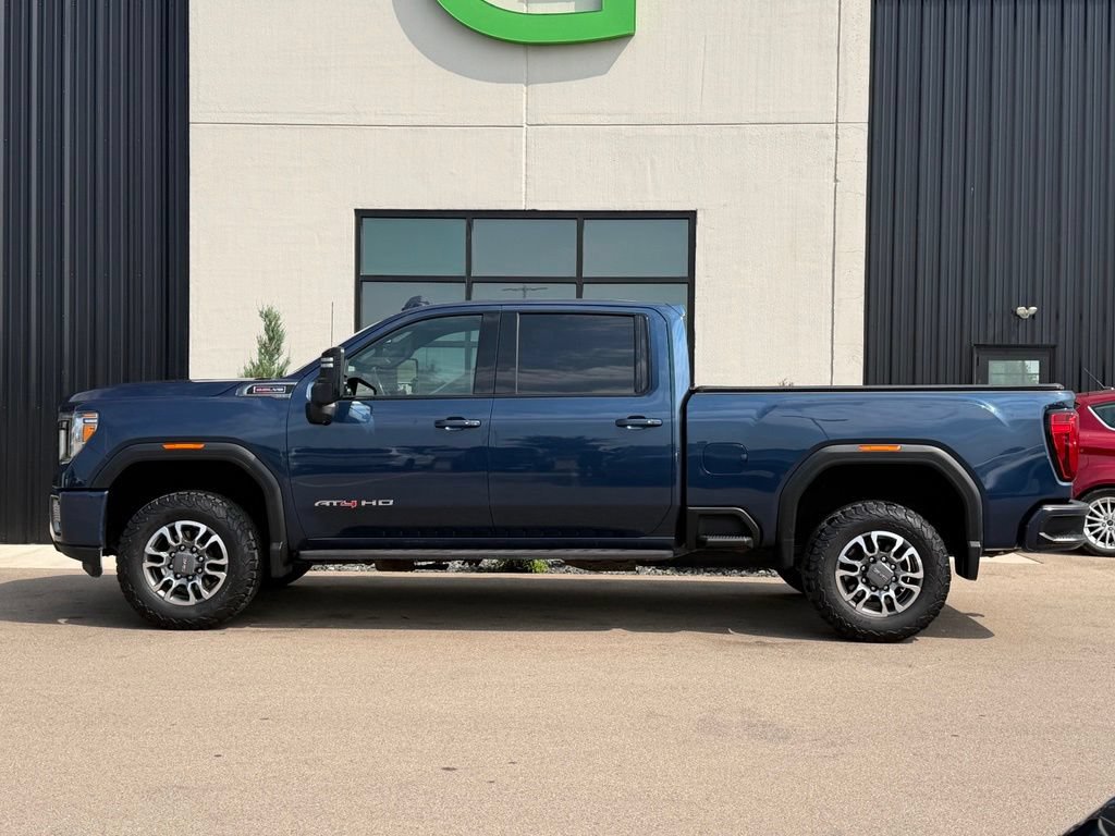 Used 2022 GMC Sierra 2500 AT4 w/ AT4 Preferred Package AWD/4WD image 2