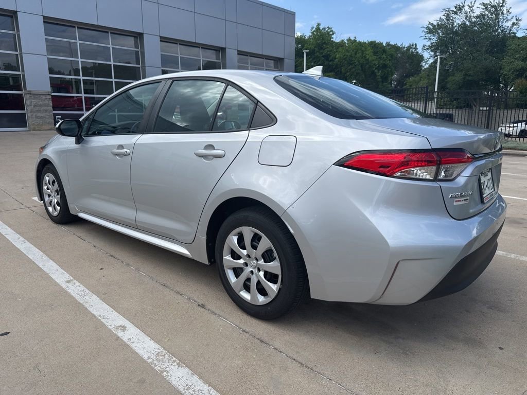 Used 2023 Toyota Corolla LE image 8
