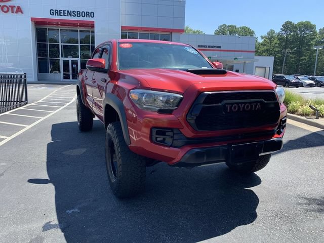 Used 2017 Toyota Tacoma TRD Pro AWD/4WD image 2