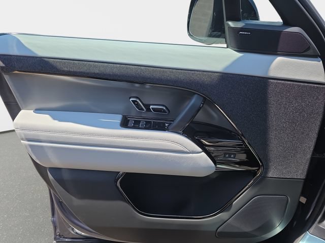 New 2026 Land Rover Range Rover Sport SE AWD/4WD image 19