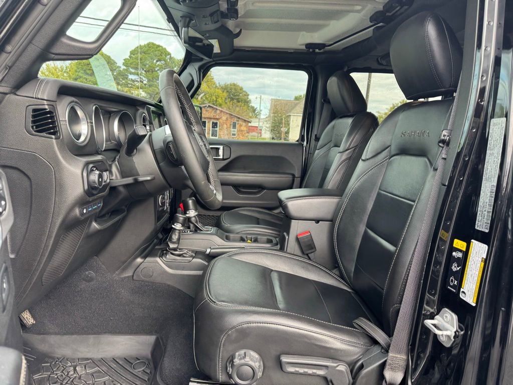 Used 2023 Jeep Wrangler Unlimited Sahara image 5