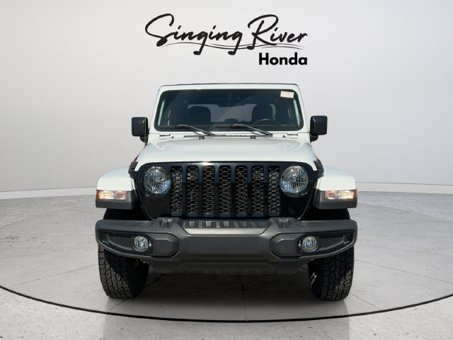 Used 2022 Jeep Gladiator Sport AWD/4WD image 2