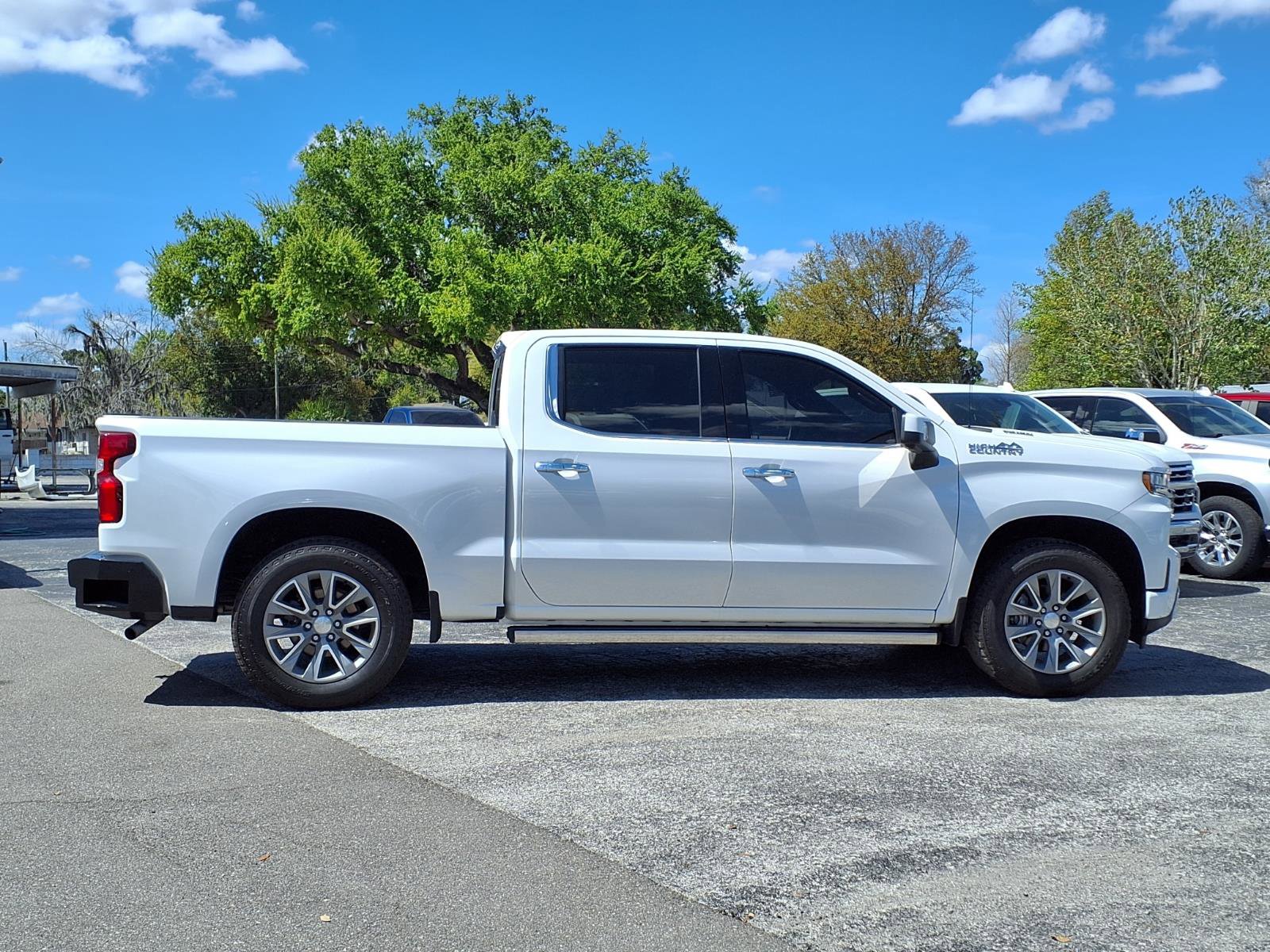 Certified 2022 Chevrolet Silverado 1500 High Country w/ Safety Package II AWD/4WD image 3