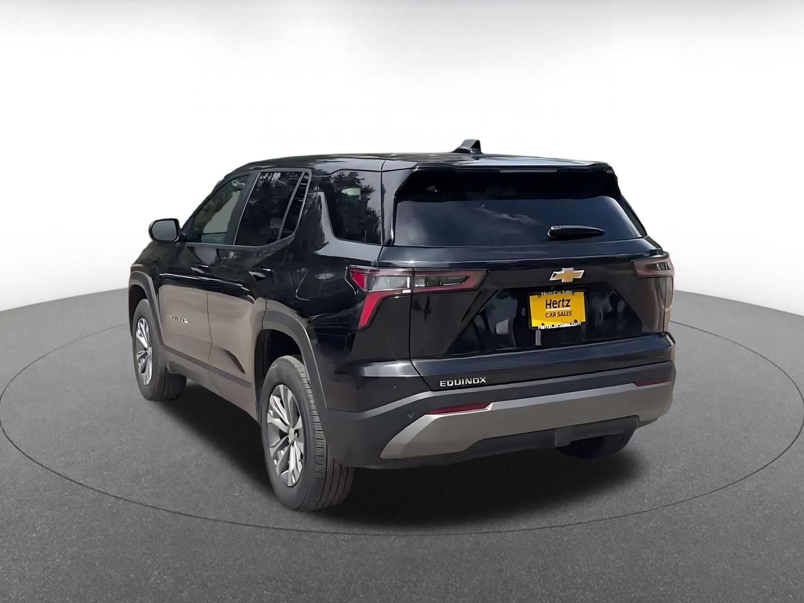 Used 2025 Chevrolet Equinox LT FWD image 10