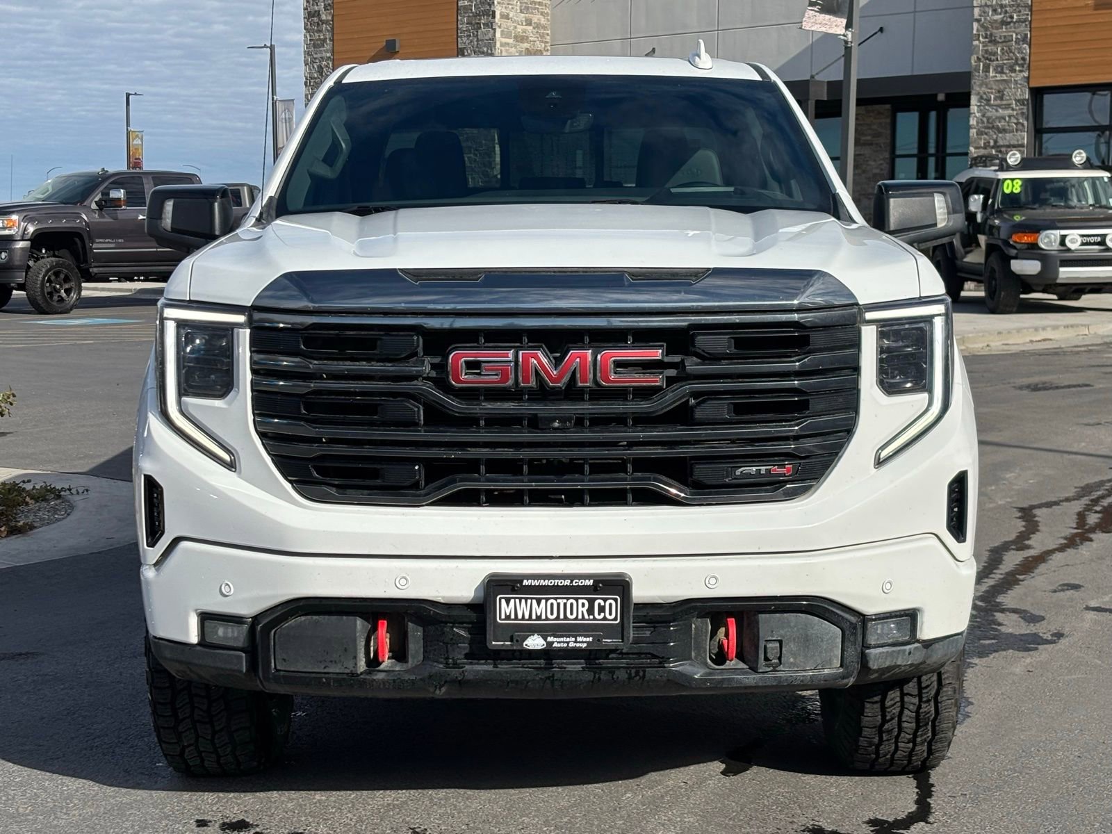 Used 2023 GMC Sierra 1500 AT4 w/ Technology Package image 2