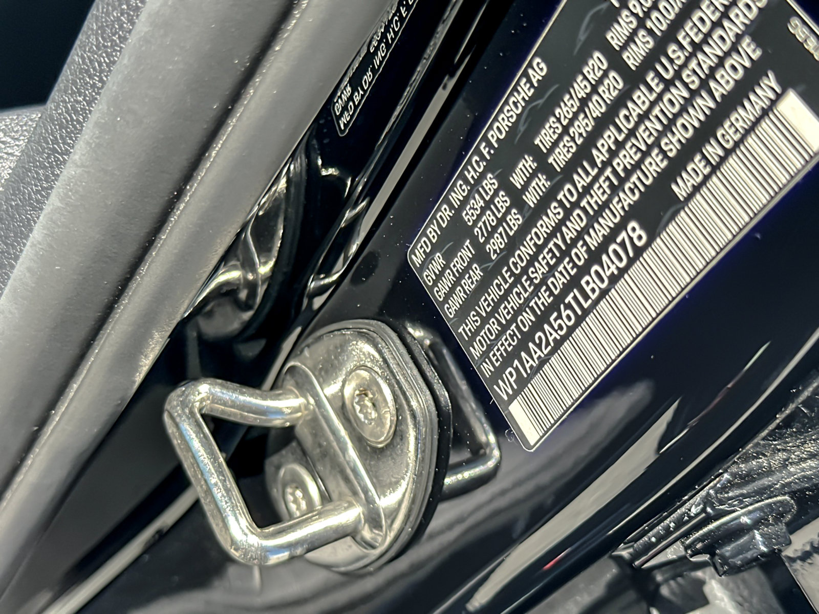 Certified 2026 Porsche Macan AWD/4WD image 29