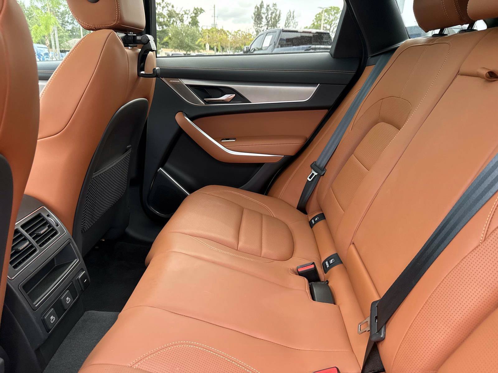 Used 2024 Jaguar F-PACE R-Dynamic S AWD/4WD image 14