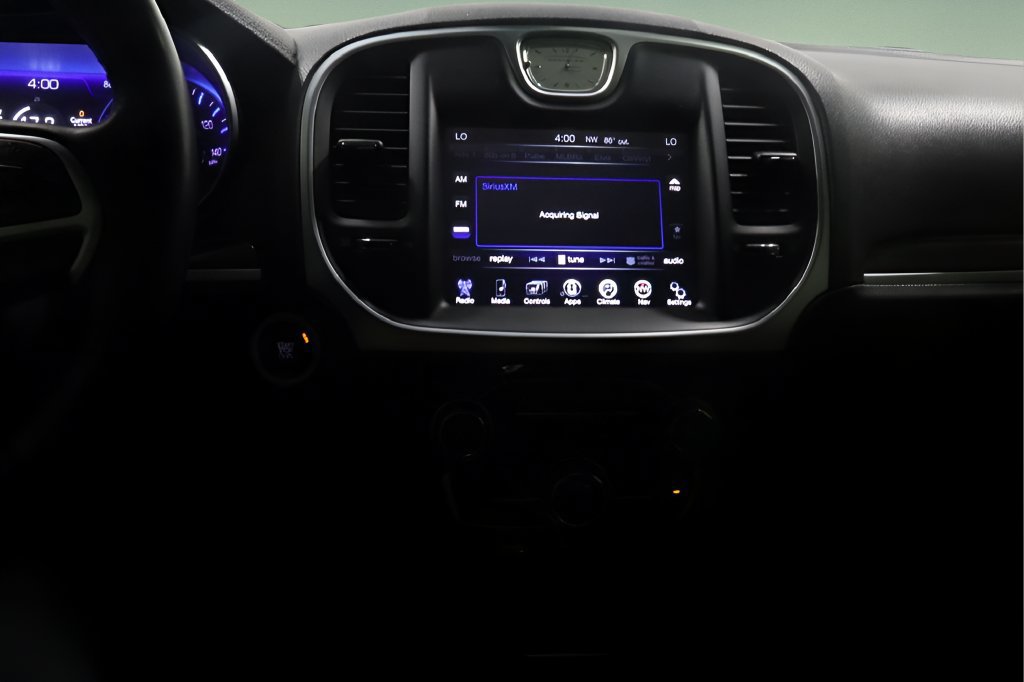 Used 2015 Chrysler 300 Limited AWD/4WD image 22