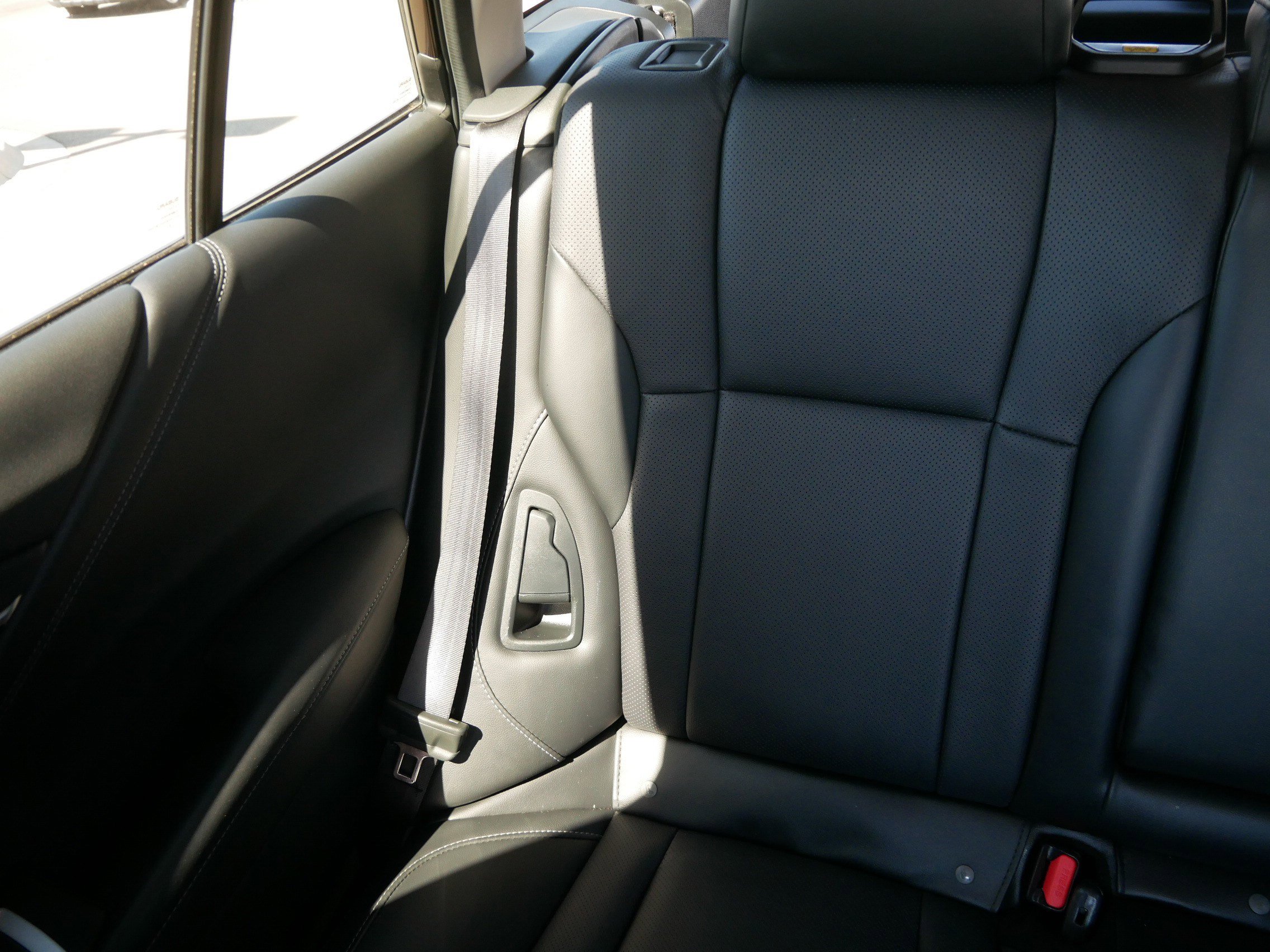 Used 2022 Subaru Outback Limited image 12