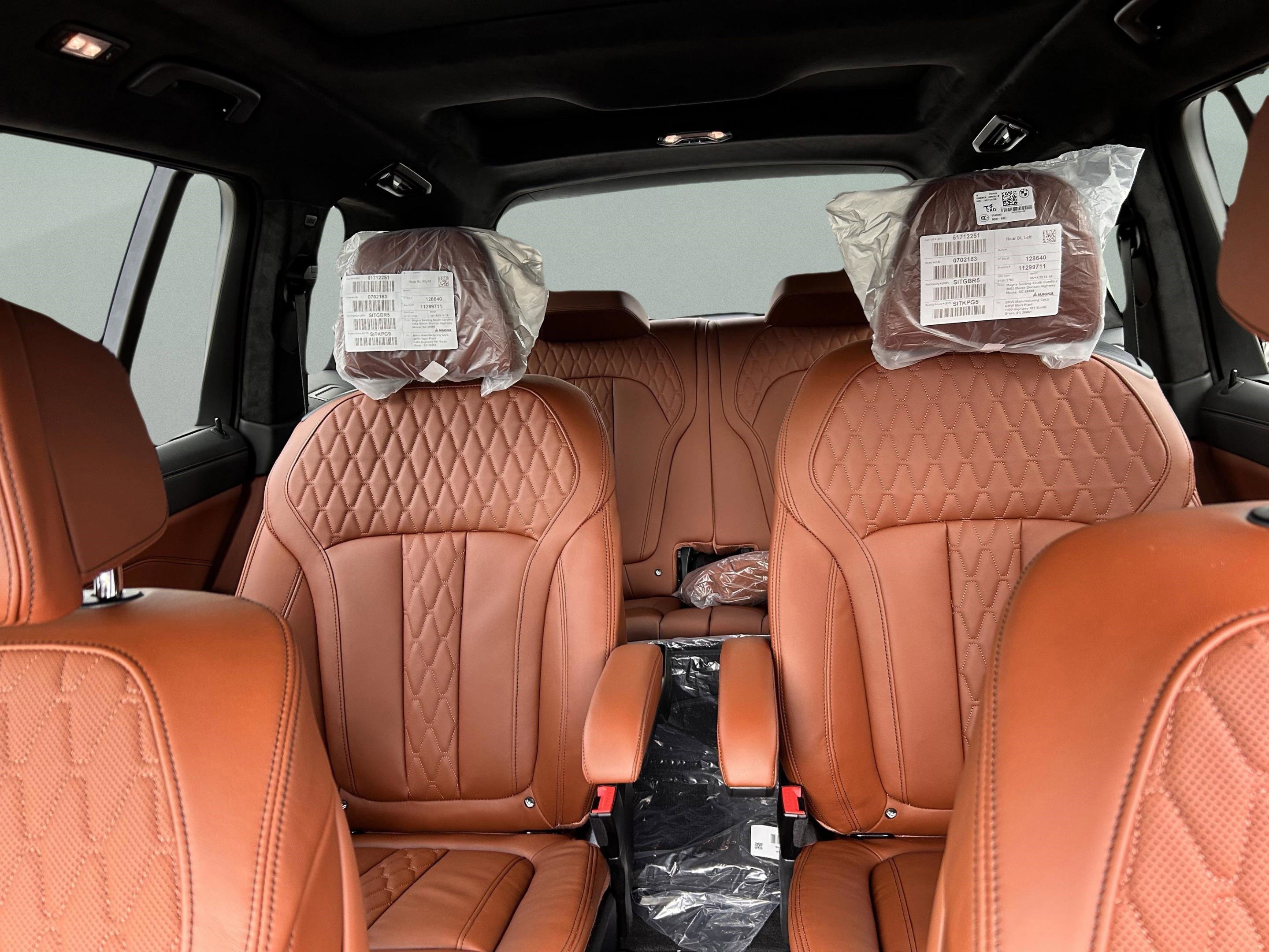 Used 2026 BMW X7 M60i image 23