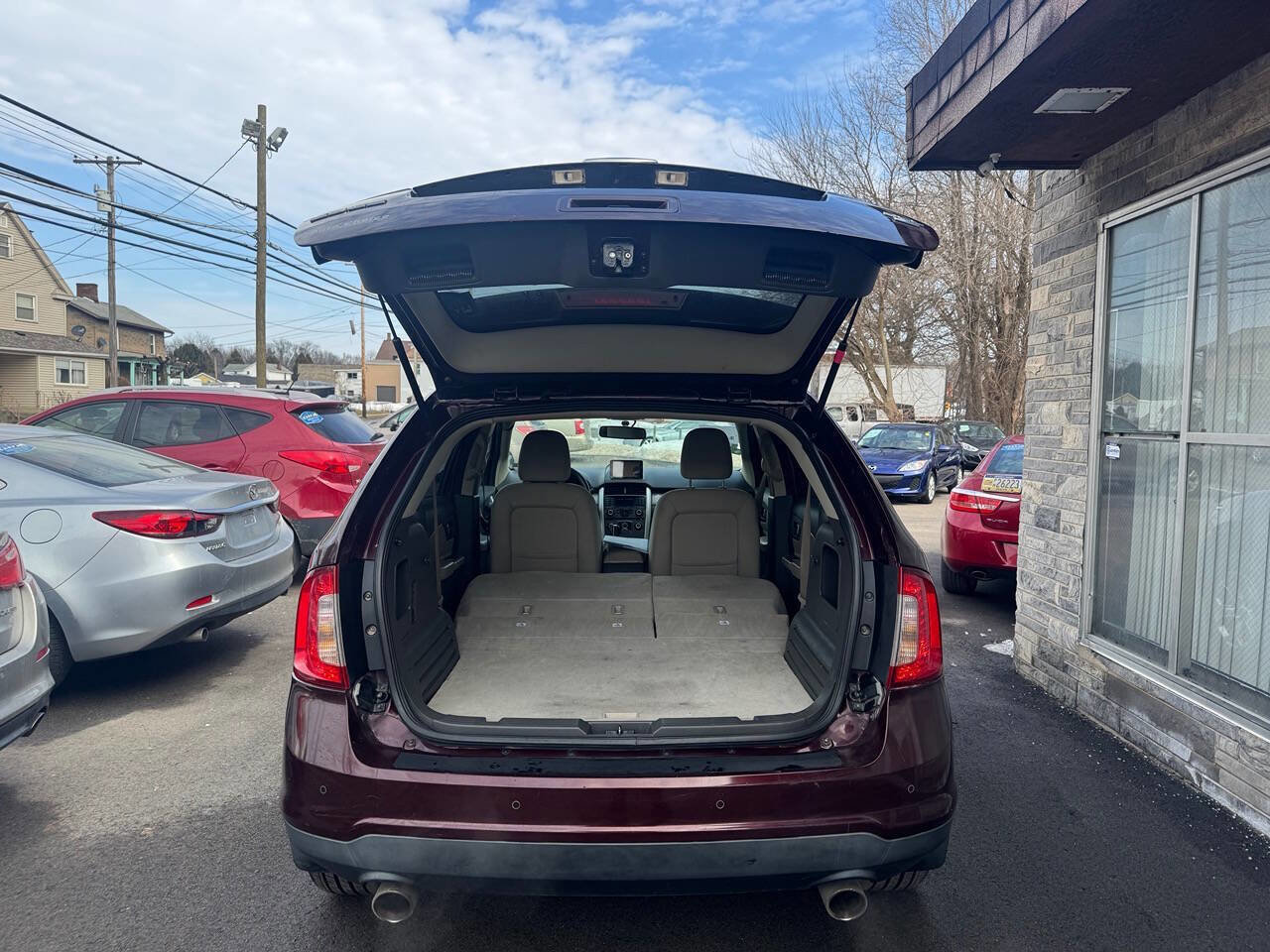 Used 2011 Ford Edge SEL image 16