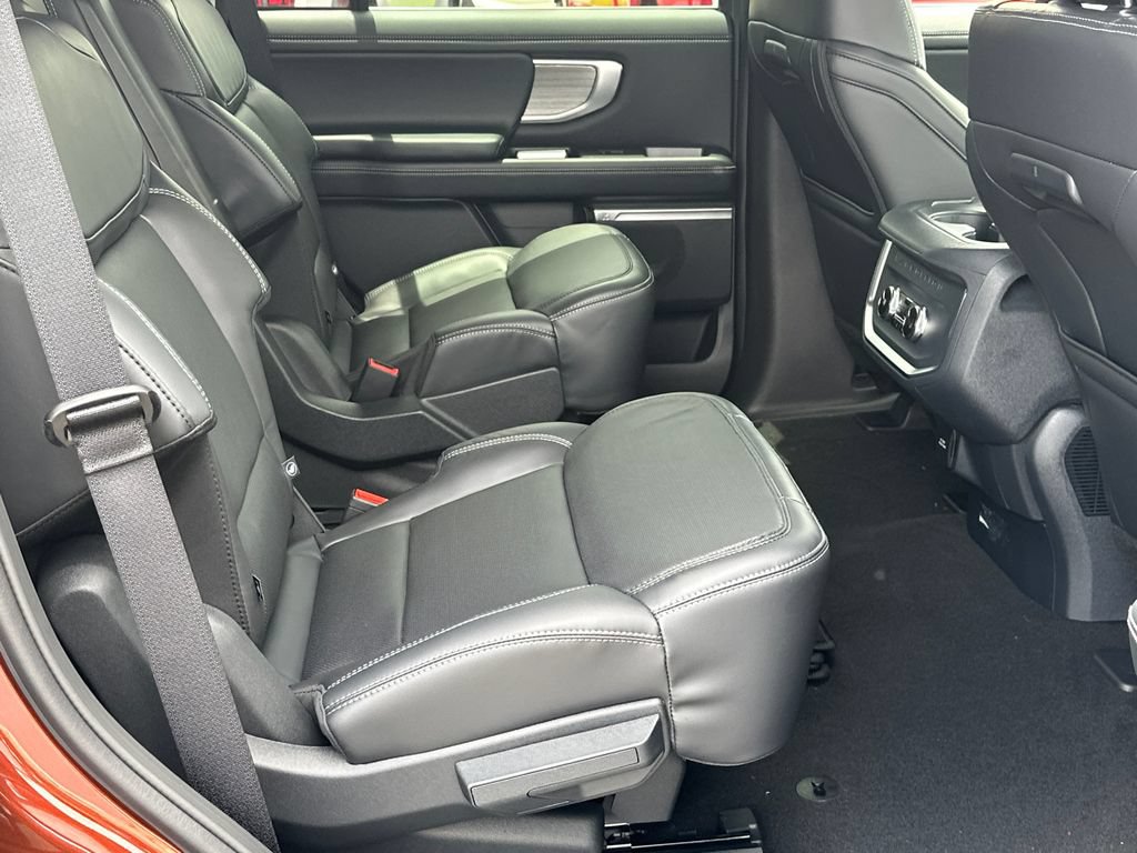 New 2027 Ford Expedition Platinum RWD image 15