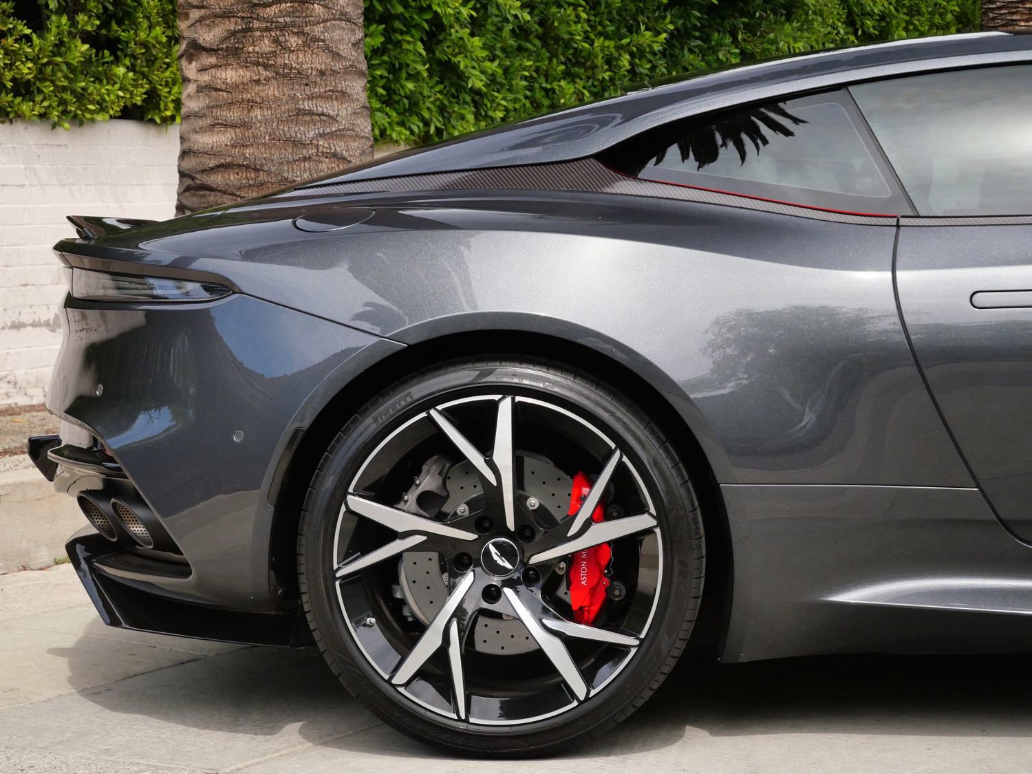 Used 2019 Aston Martin DBS Superleggera image 22