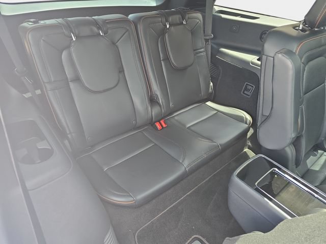 Used 2025 Lincoln Aviator Black Label w/ Jet Appearance Package AWD/4WD image 16