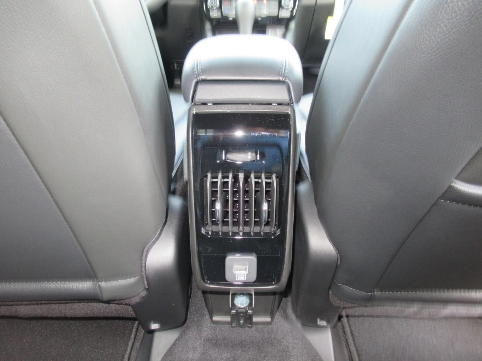 New 2026 Jeep Compass Latitude AWD/4WD image 31