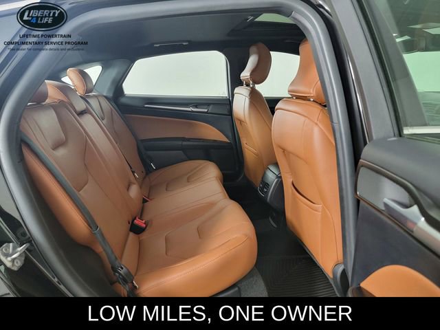 Used 2019 Ford Fusion Titanium AWD/4WD image 17
