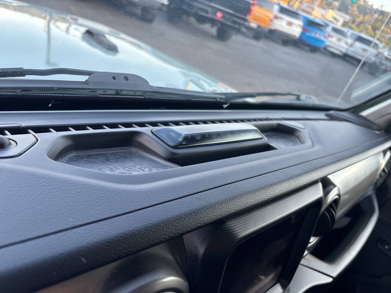Used 2023 Jeep Wrangler Unlimited w/ 8.4" Radio Group AWD/4WD image 20