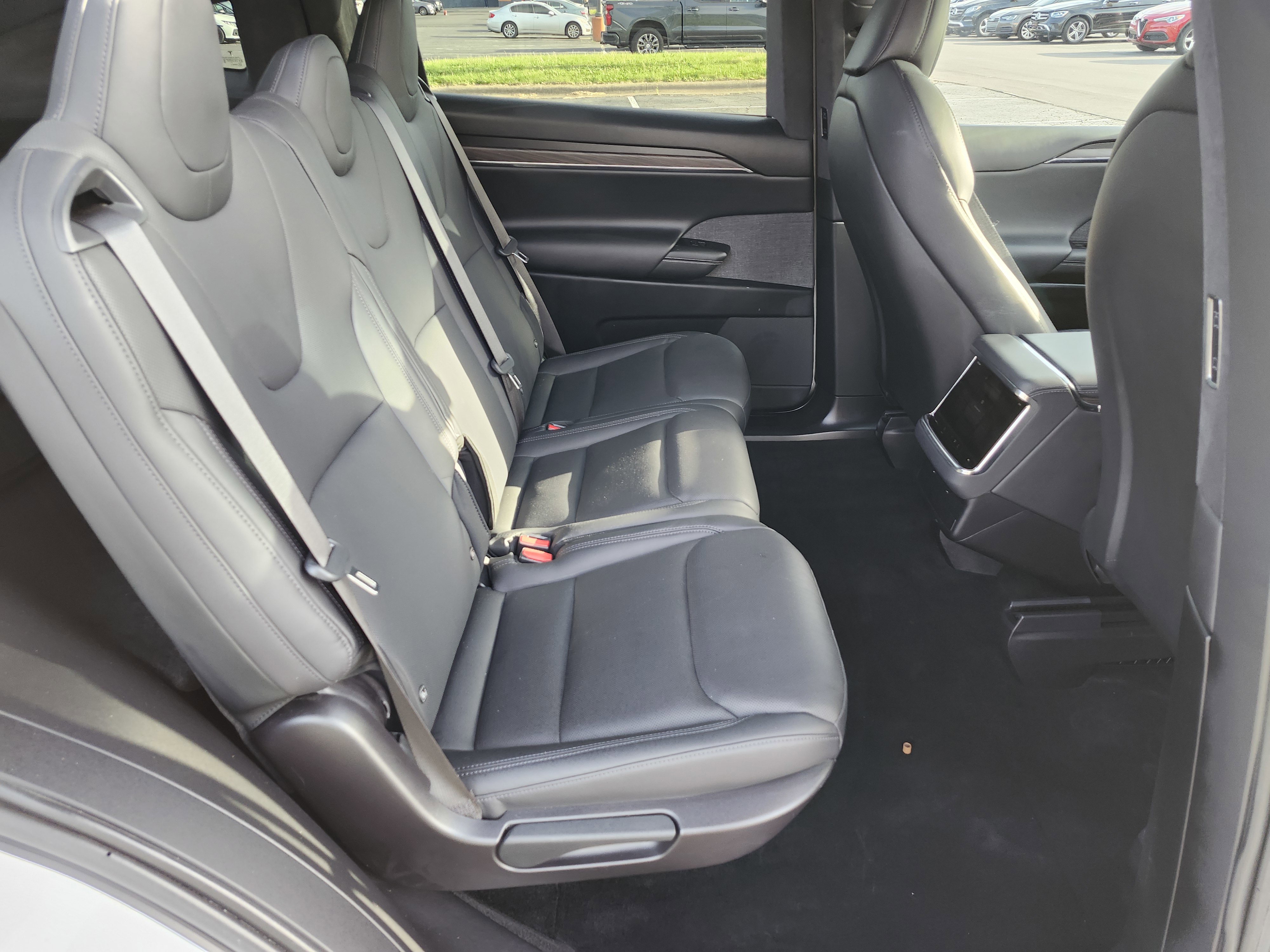 Used 2023 Tesla Model X AWD/4WD image 19