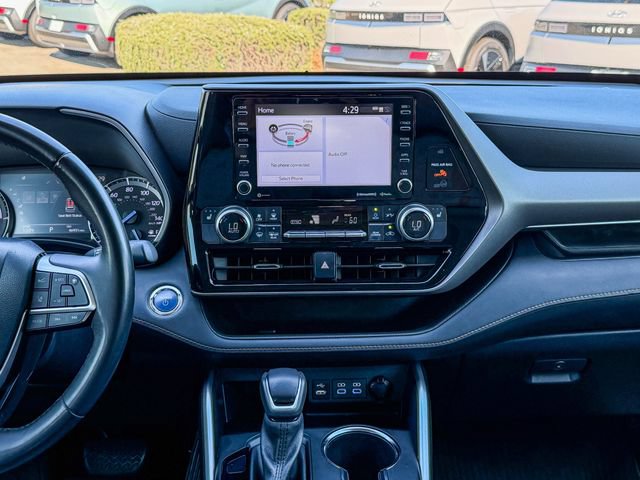 Used 2022 Toyota Highlander Bronze Edition AWD/4WD image 14