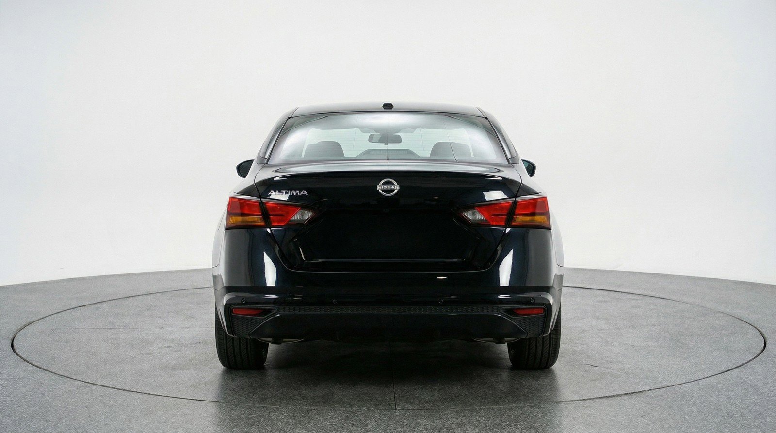 Used 2025 Nissan Altima 2.5 SV FWD image 7