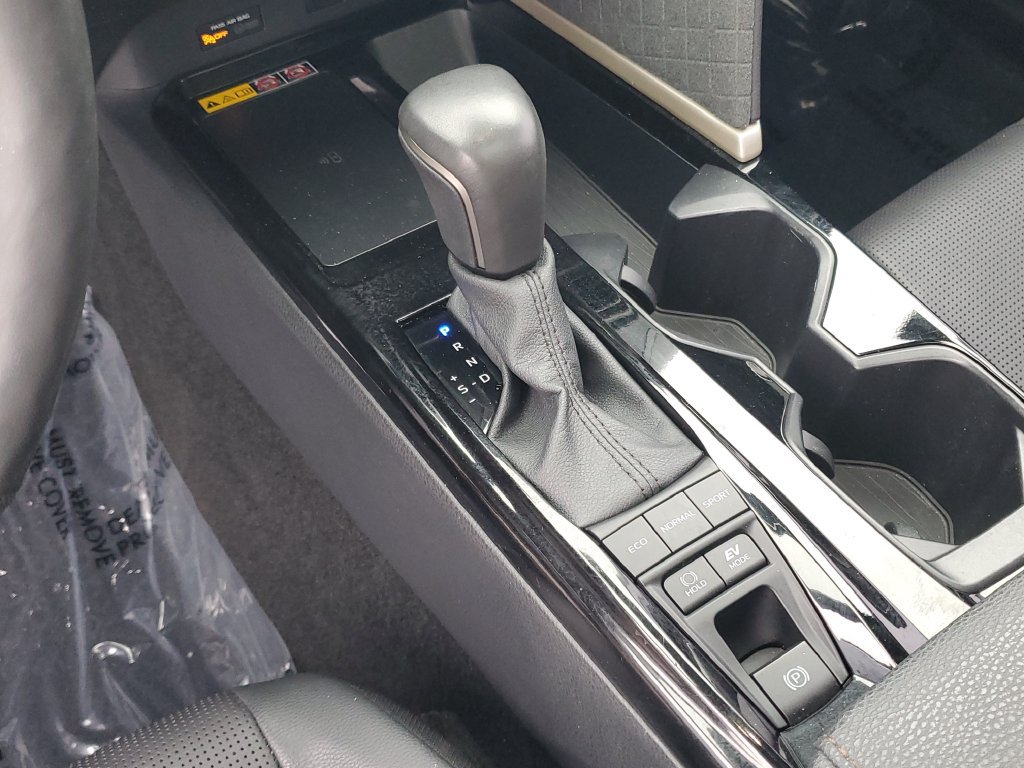 Used 2025 Toyota Camry XLE w/ Premium Plus Package FWD image 21