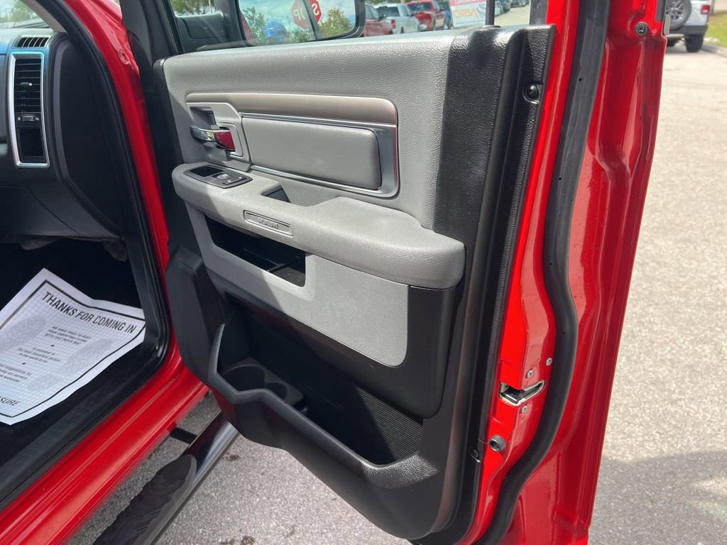 Used 2020 RAM 1500 Classic SLT image 40