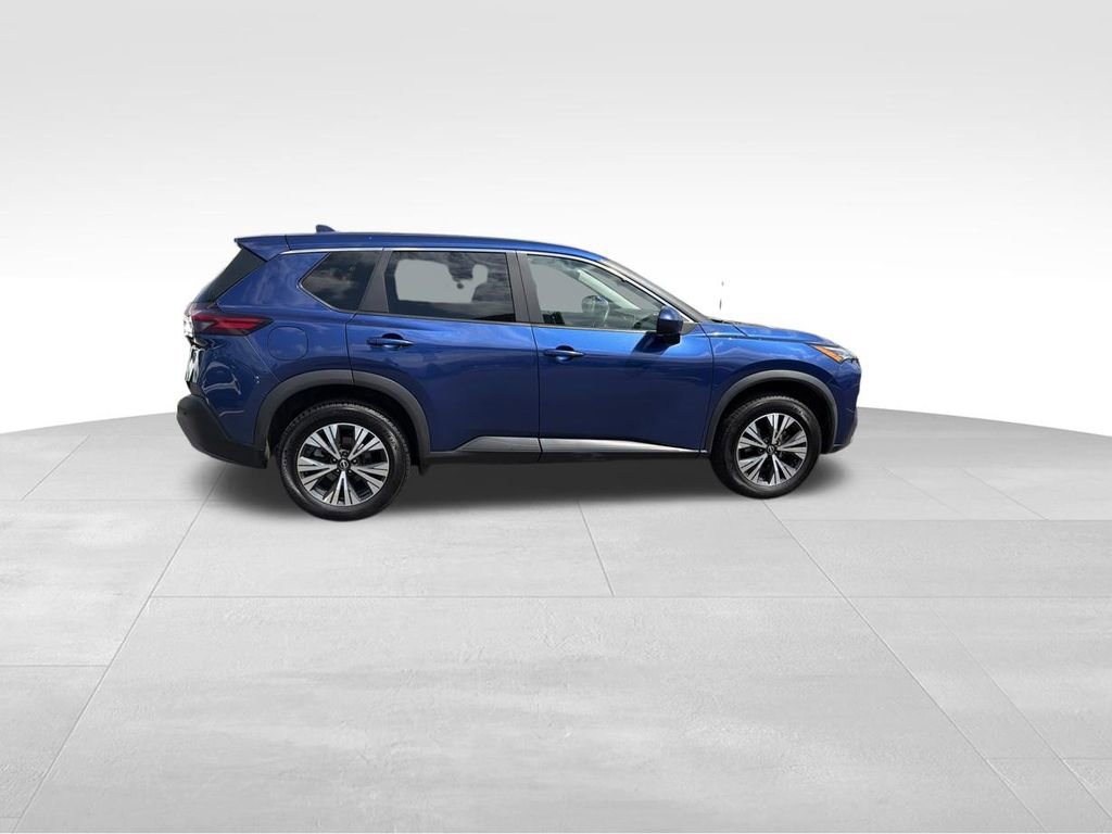 Used 2023 Nissan Rogue SV image 11