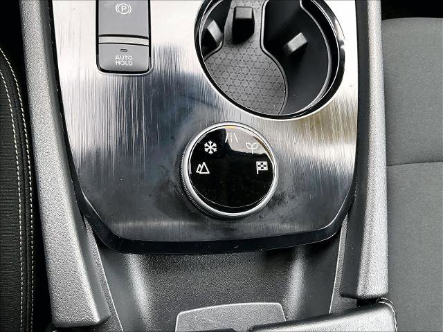 Certified 2025 Nissan Rogue S image 26