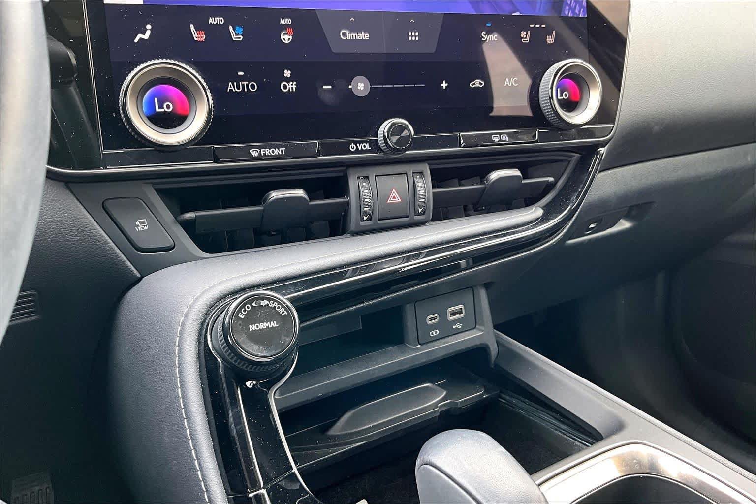 Certified 2025 Lexus NX 350 AWD w/ Accessory Package (2T) image 35