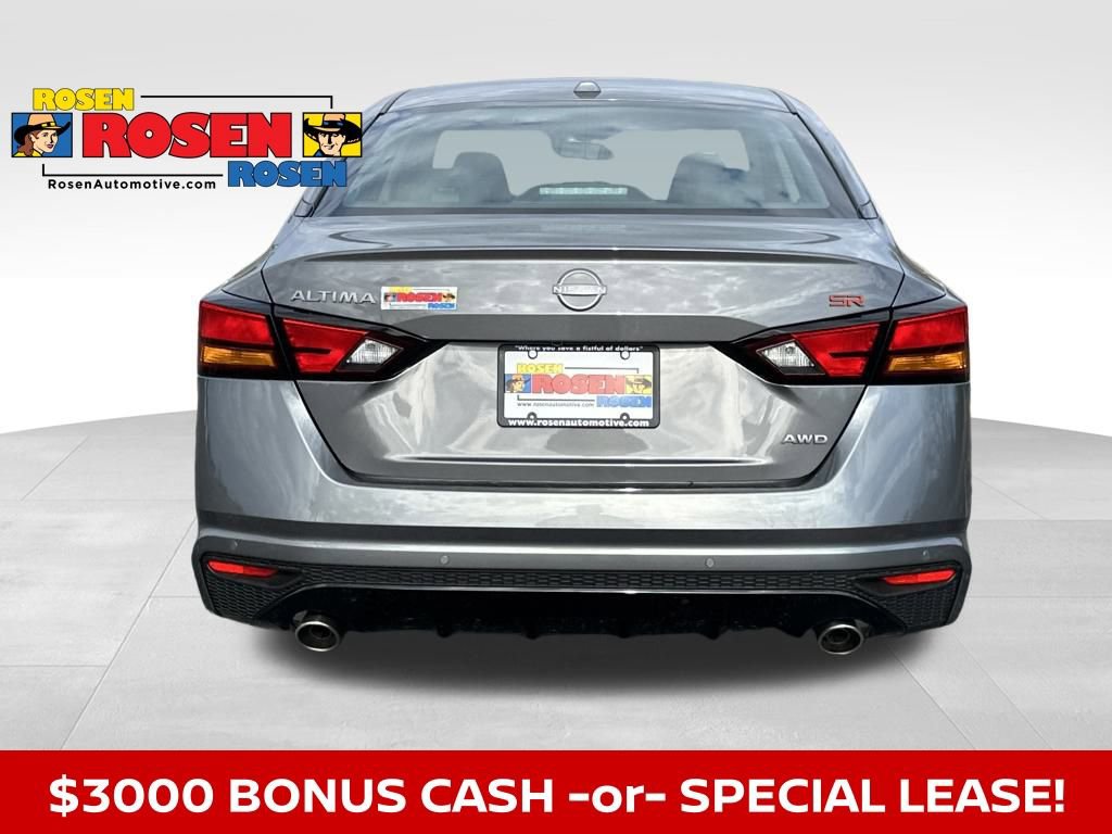 New 2025 Nissan Altima 2.5 SR w/ SR Premium Package image 4
