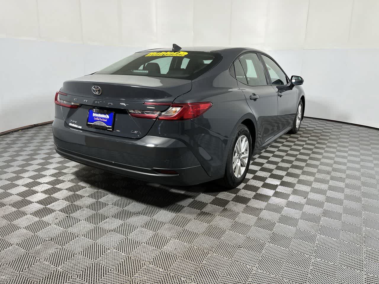 Used 2025 Toyota Camry LE FWD image 8