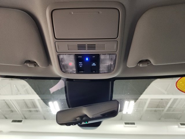 Certified 2025 Honda Odyssey Touring image 18