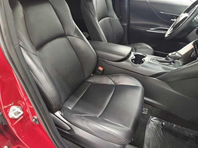 Certified 2024 Toyota Venza XLE image 40