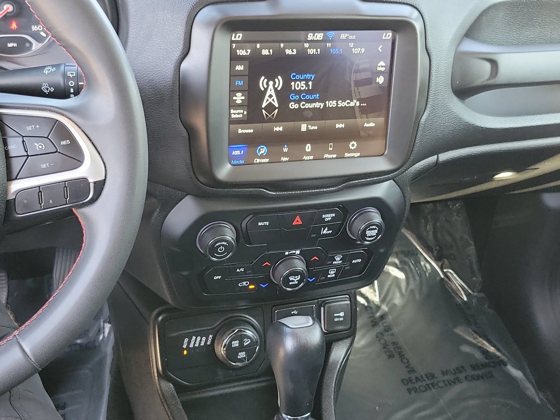 Certified 2023 Jeep Renegade Trailhawk AWD/4WD image 14