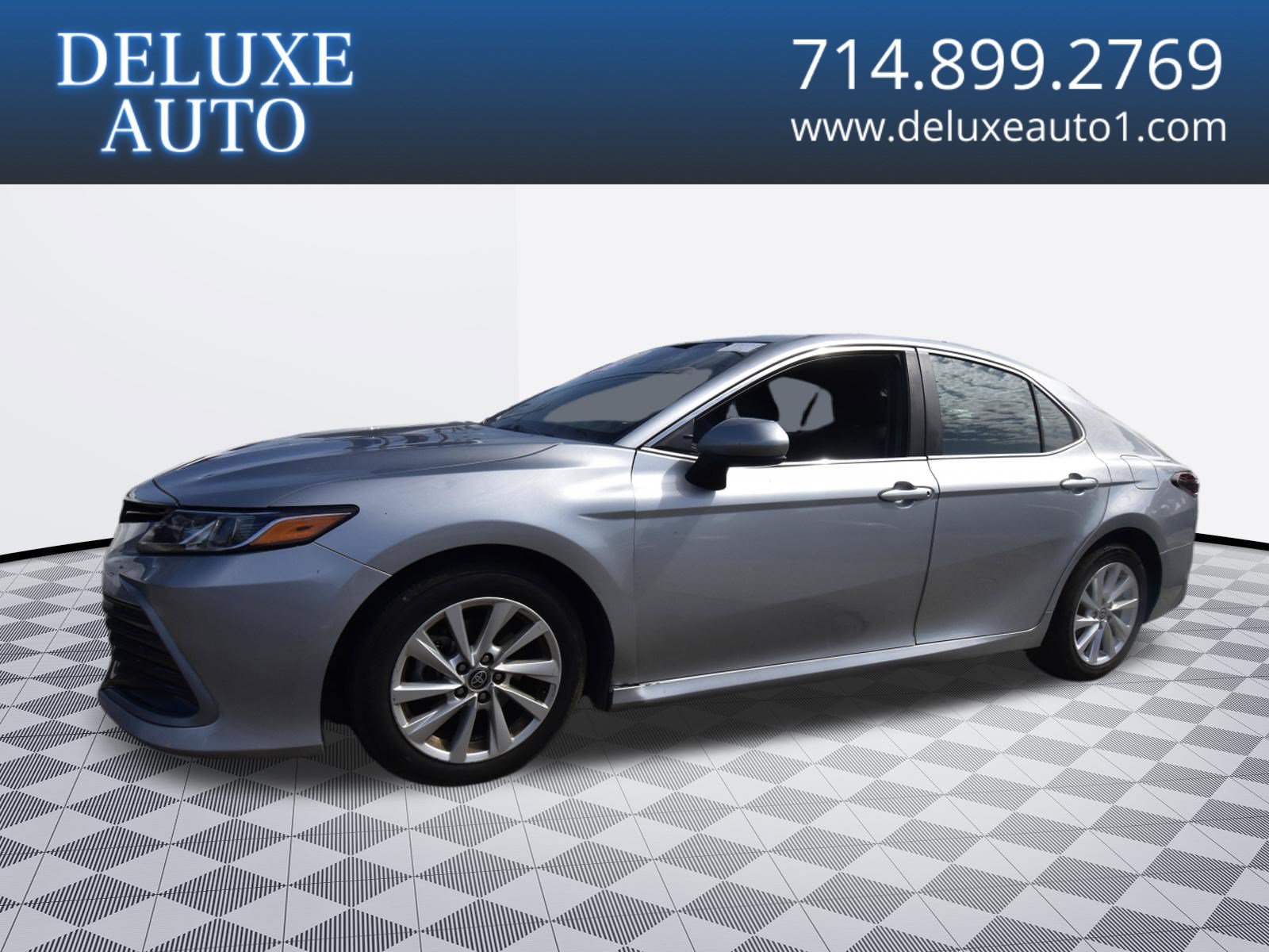 Used 2023 Toyota Camry LE FWD image 1