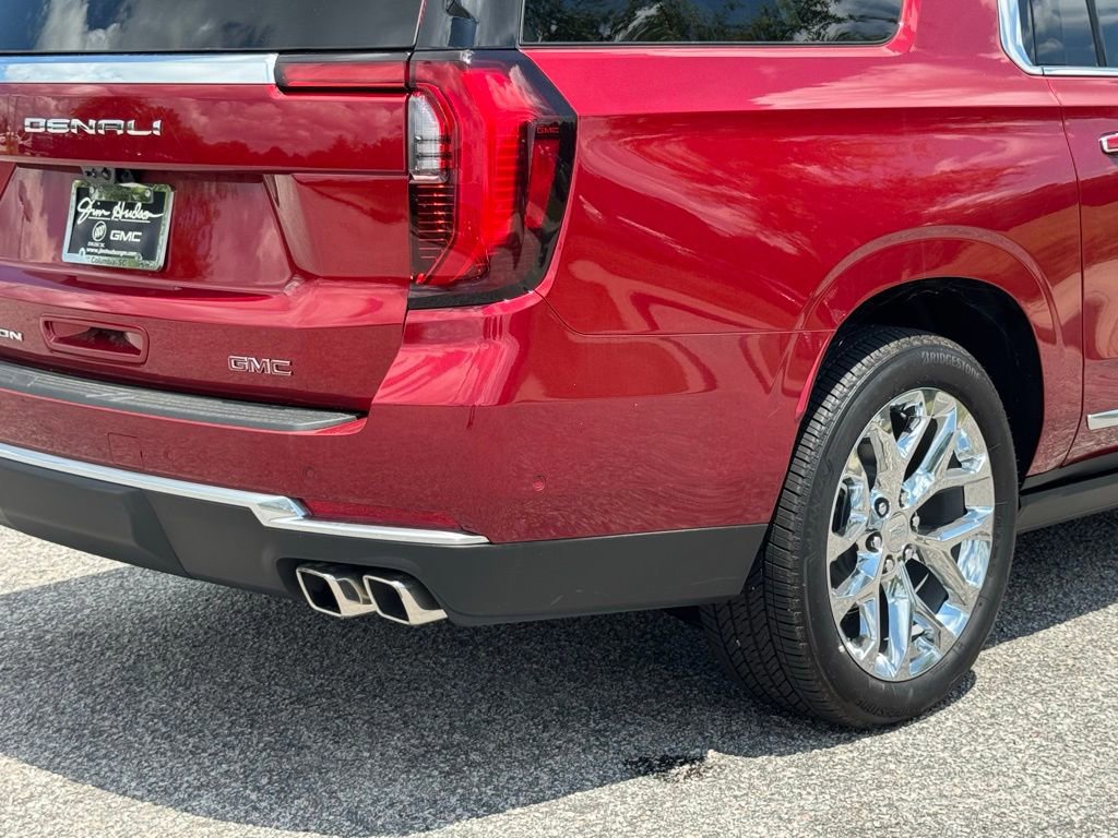 New 2025 GMC Yukon XL Denali w/ Denali Reserve Package image 16