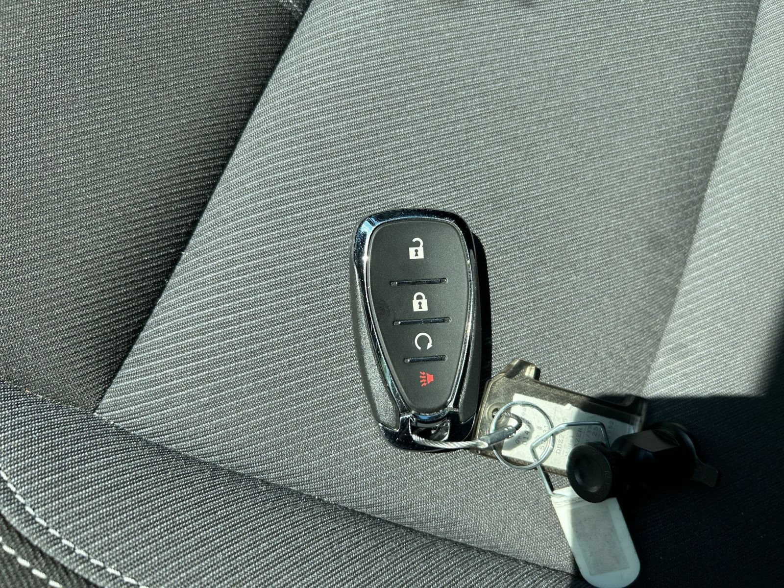 Used 2025 Chevrolet Blazer LT FWD image 18