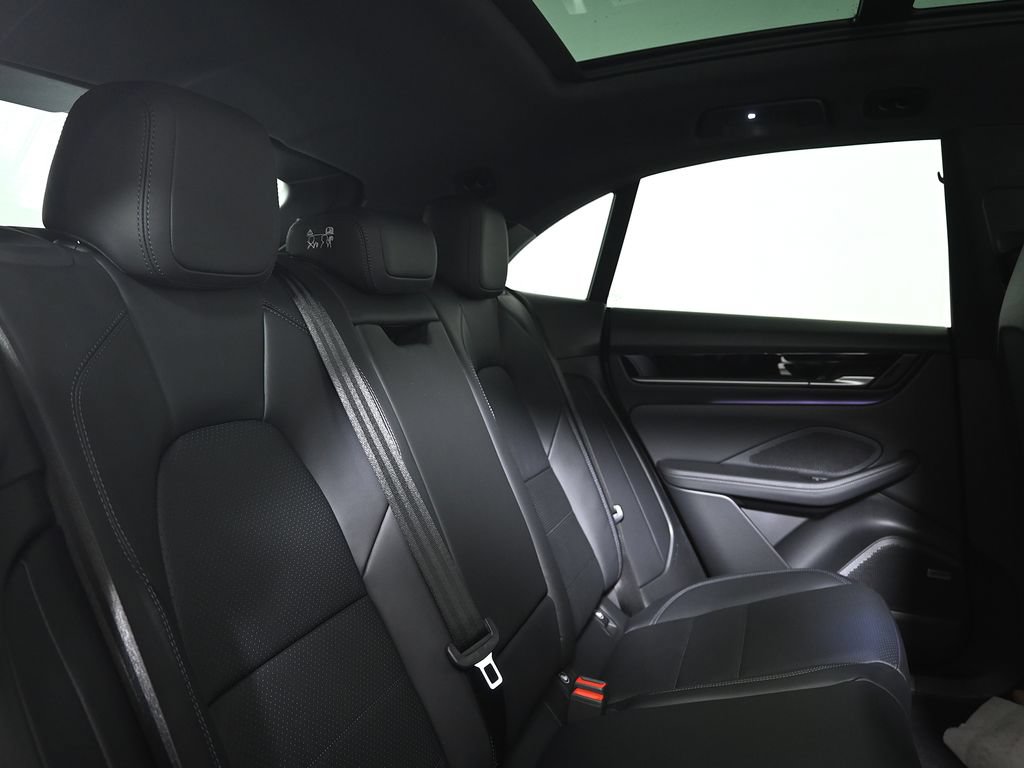 New 2026 Porsche Macan 4 Electric AWD/4WD image 38