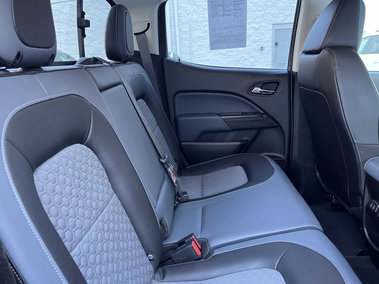 Used 2018 Chevrolet Colorado Z71 image 23