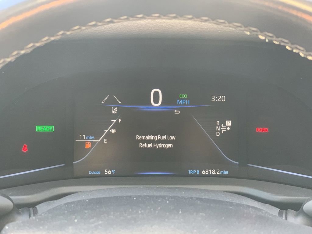 Used 2022 Toyota Mirai XLE image 8