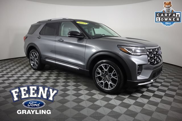 Used 2025 Ford Explorer Platinum w/ Ultimate Package AWD/4WD image 1