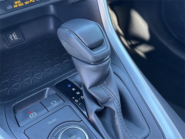 Used 2023 Toyota RAV4 XLE image 32