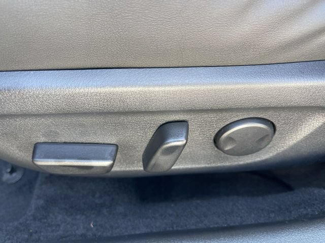 Used 2024 MAZDA MAZDA3 s FWD image 12