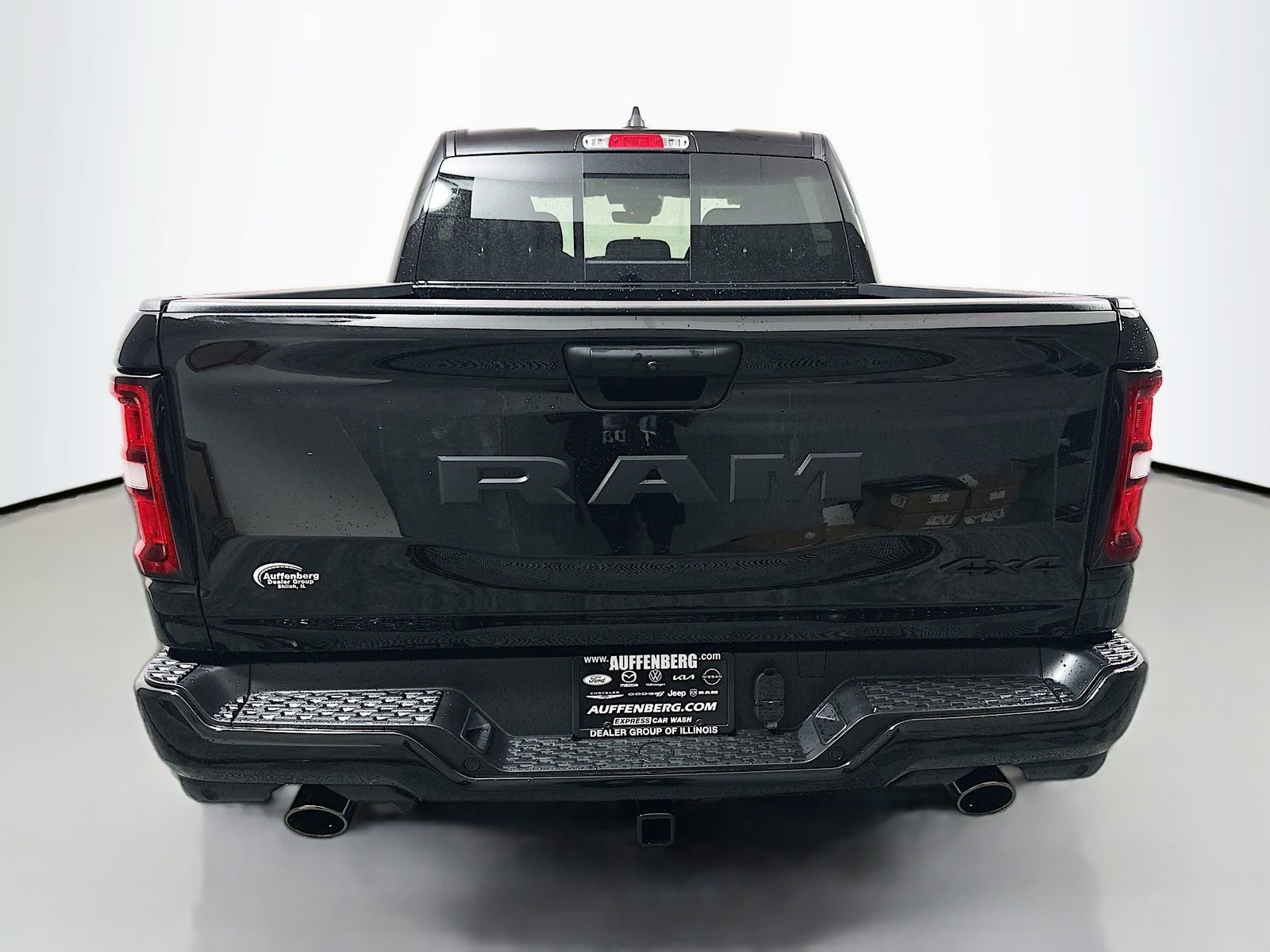 New 2026 RAM 1500 Express AWD/4WD image 6